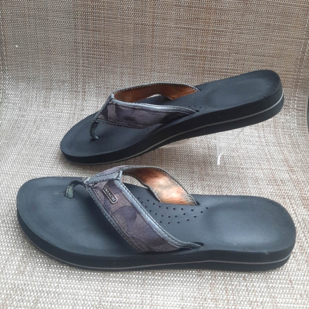 Coach  flip flop